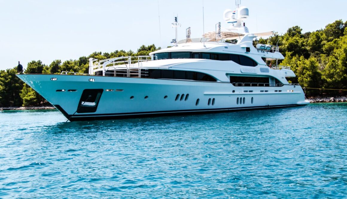 super yacht